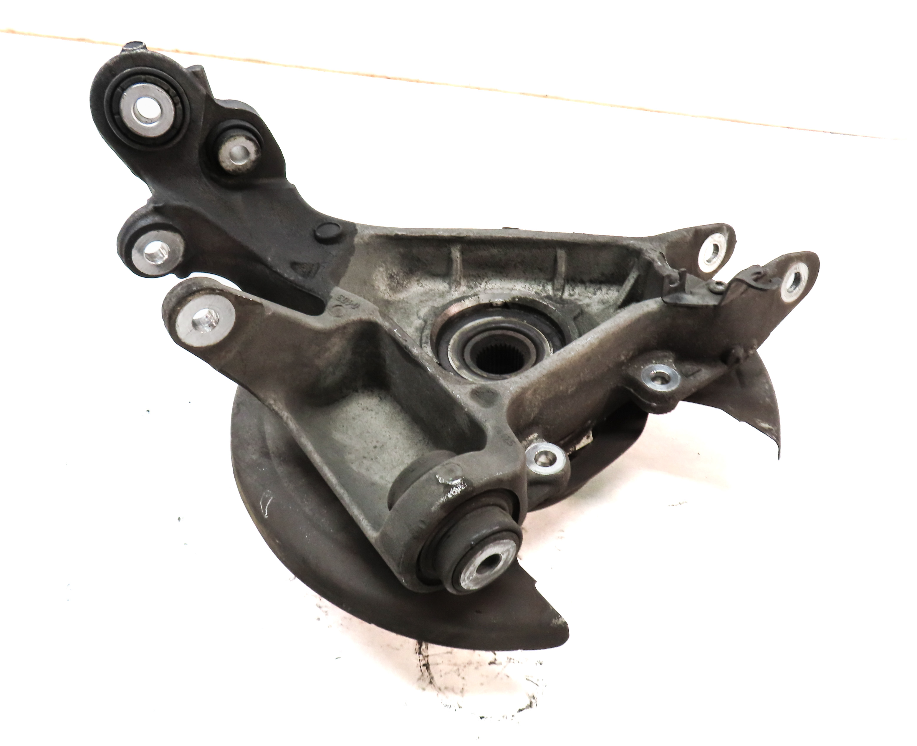 2013-2016 RANGE ROVER (L405) RIGHT PASSENGER REAR SPINDLE KNUCKLE WHEEL HUB — exact item pictured